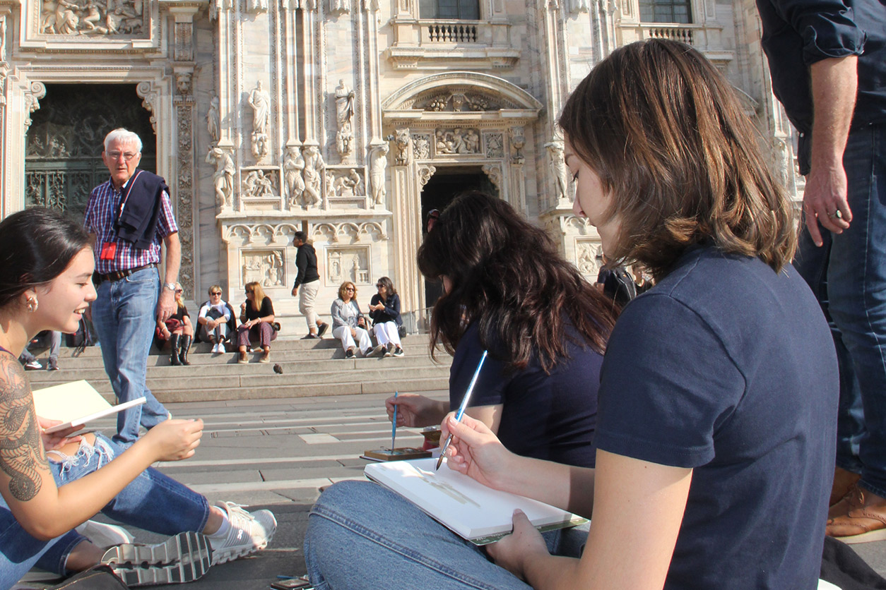 Students painting in Rome